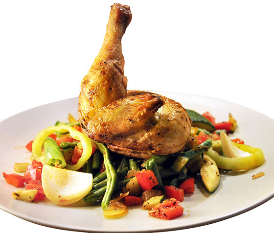 coquelet pe pat de ratatouile cu fasole verde