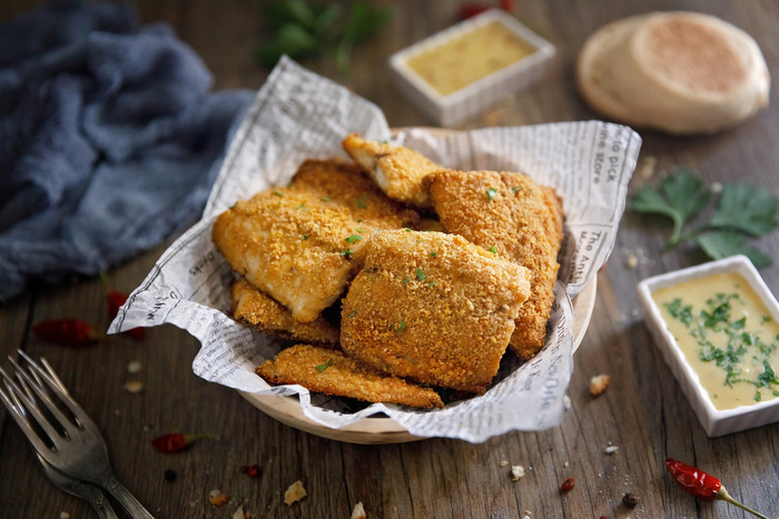Macrou-in-crusta-de-crackers-si-parmezan-L