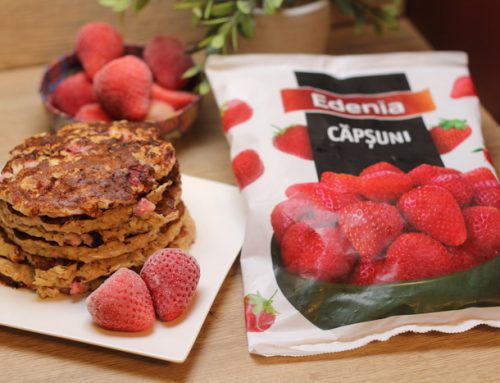 Pancakes cu capsuni si fulgi de ovaz – reteta